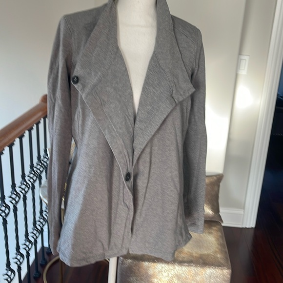 Lululemon Coat Wrap - Picture 5 of 11